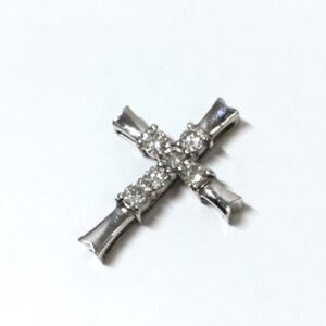 K18WG 十字架 メレダイヤ付き ペンダントトップ