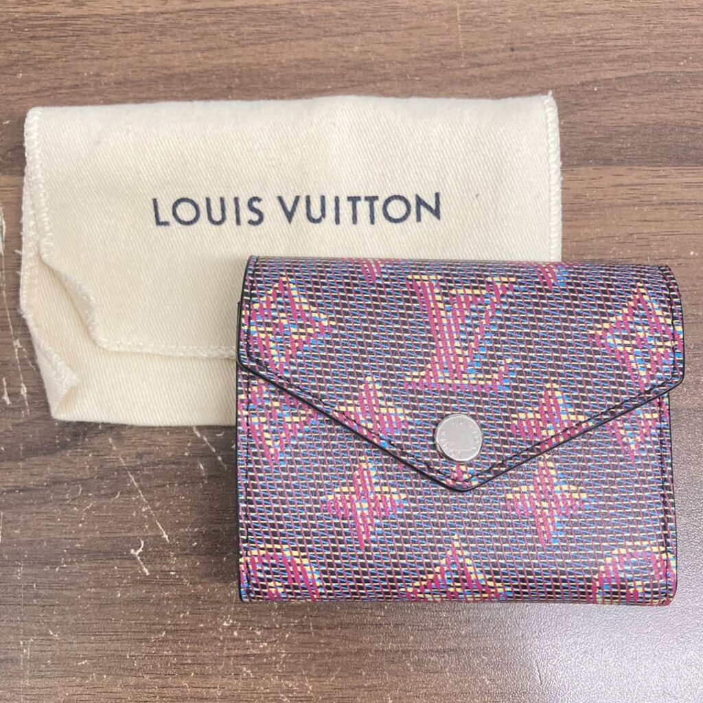 Louis Vuitton ポルトフォイユ ゾエ ポップローズ LV 財布の買取実績