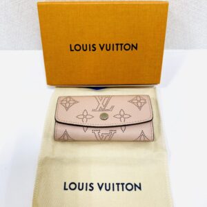 ルイヴィトン マヒナ キーケース