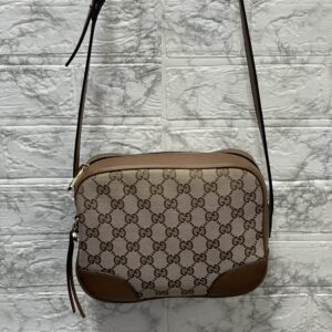 GUCCI GGキャンバス ショルダーバック