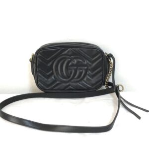 GUCCI グッチ GGマーモント キルティング ポーチ