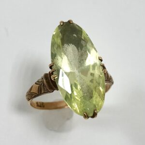 K18  ペリドット2ct付リング