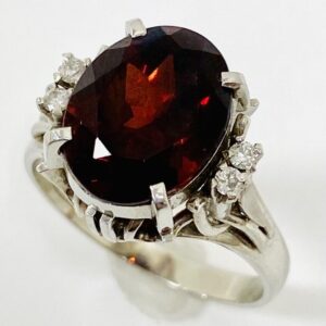 Pt850 ガーネット3ctメレダイヤ0.3ct付リング