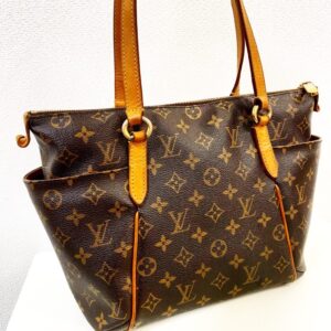 LOUIS VUITTON ルイヴィトン モノグラム トータリー