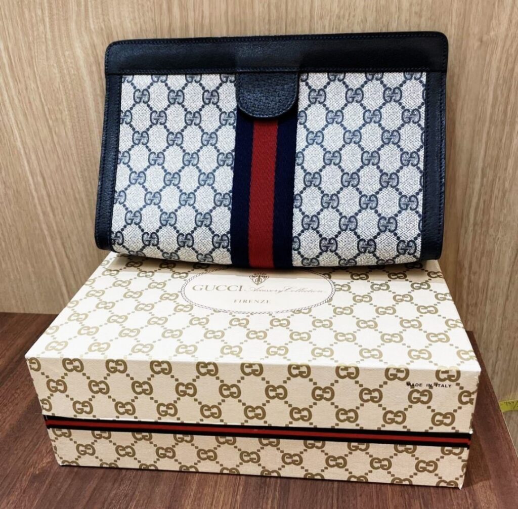 GUCCI グッチ シェリーライン クラッチバッグ GG柄 オールドグッチ