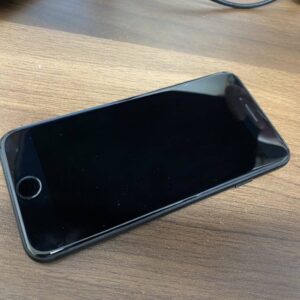 iPhone 7 本体 32GB