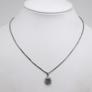 Pt850 エメラルド ネックレス