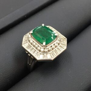 Pt900 エメラルド 3.15ct リング