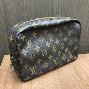 ルイヴィトン モノグラム トゥルースワレット23