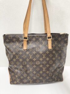 ルイヴィトン カバピアノ