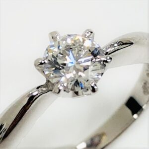 Pt950 0.32ct ダイヤモンド付きリング