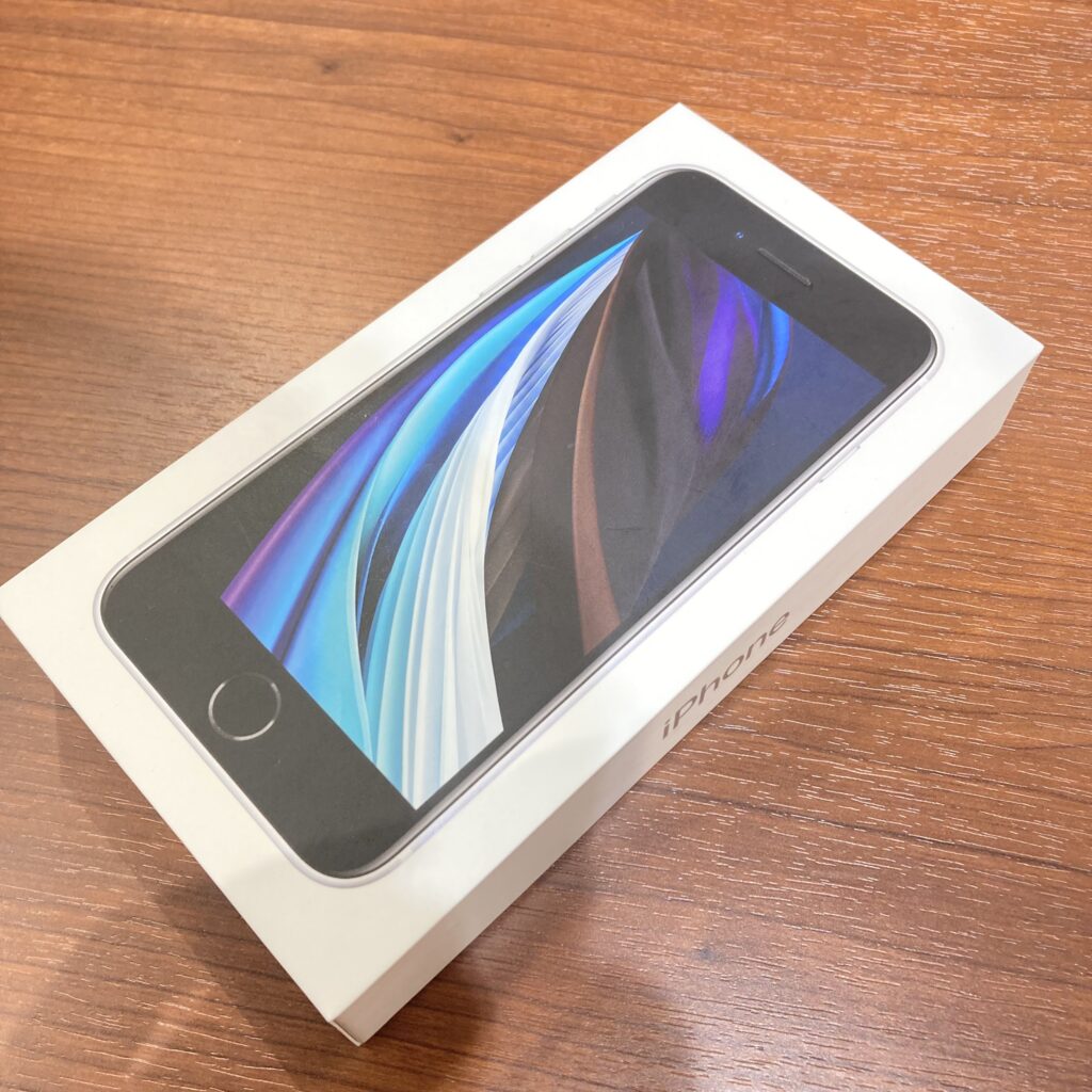 【美品・付属品付】iPhone SE2 White 64GB
