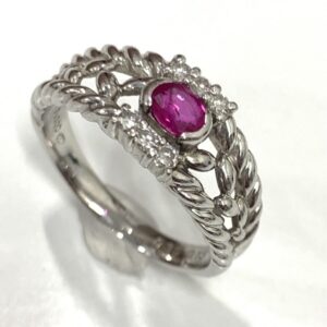 Pt900 ルビー＆メレダイヤ付きリング