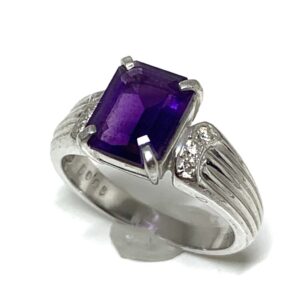Pt900アメジストメレダイヤ付きリング