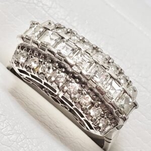 Pt900 プラチナ メレダイヤ リング