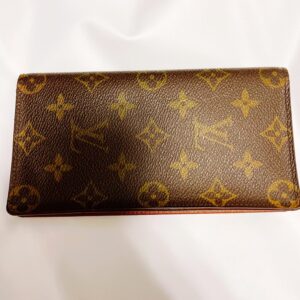 ルイ・ヴィトン  モノグラム 2つ折り財布