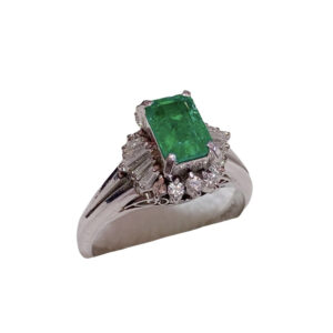 エメラルドプラチナリング