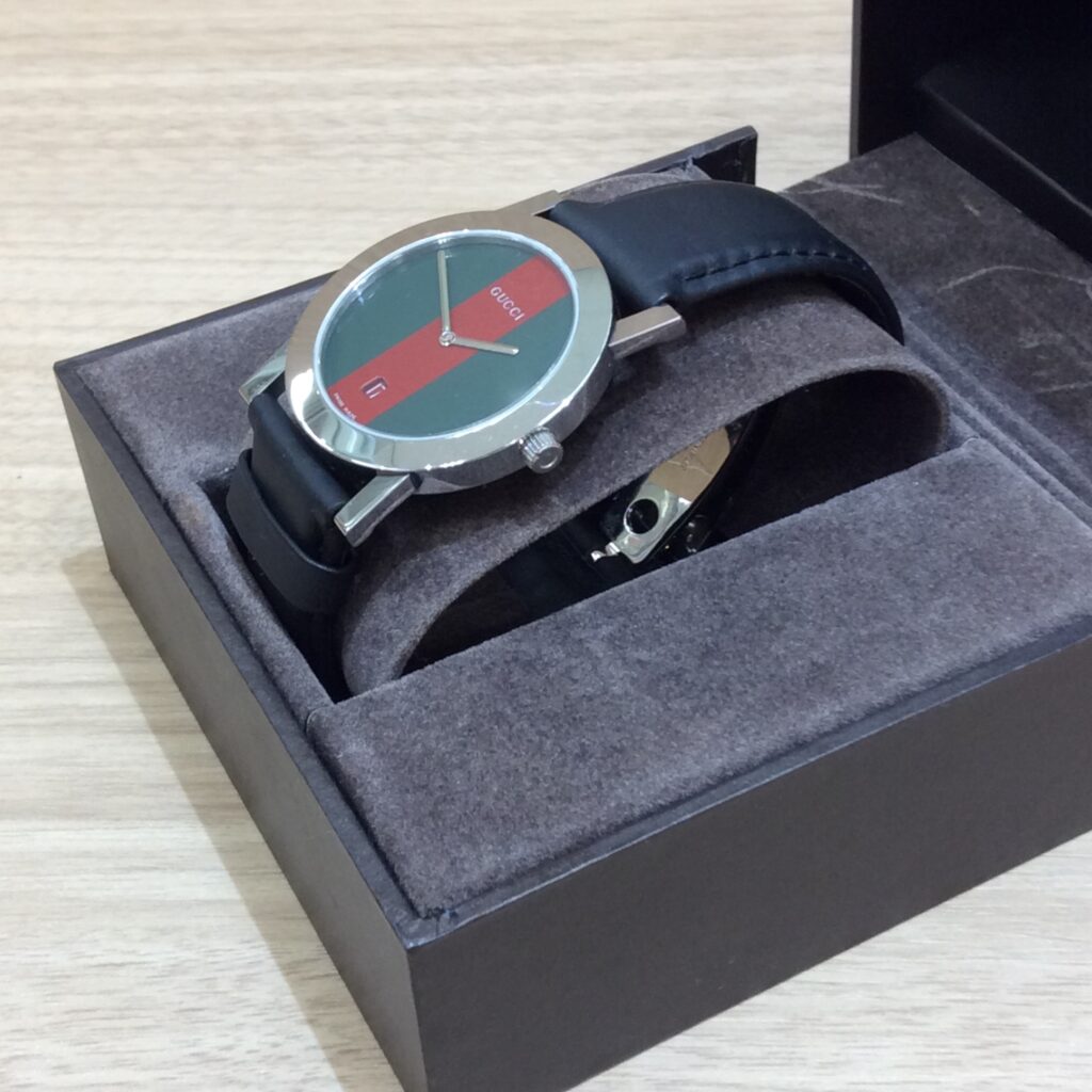 お得!】GUCCI グッチ クオーツ時計 4900L 稼働品-
