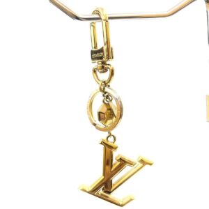 Louis Vuitton ルイヴィトン ポルト クレ・LV ファセット