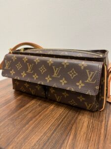 LOUIS VUITTON モノグラム ヴィバ・シテMM