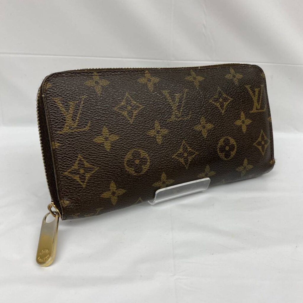 Louis Vuitton ルイヴィトン ジッピーウォレット