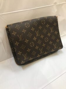 LV モノグラム ミュゼットタンゴ