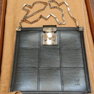 LV ルイヴィトン エピストレッチ モヒート ミニショルダーバッグ  ブランド カバン