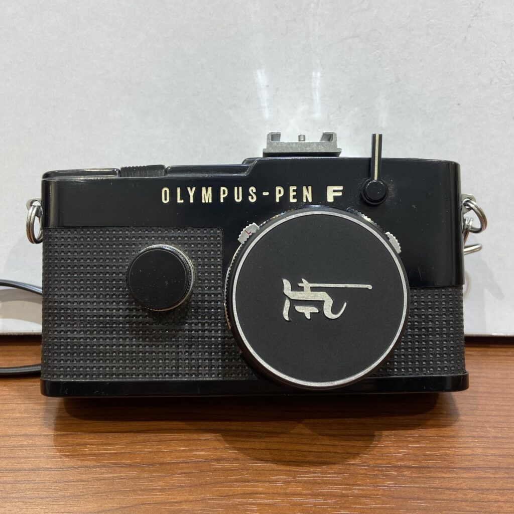 OLYMPUS-PEN F