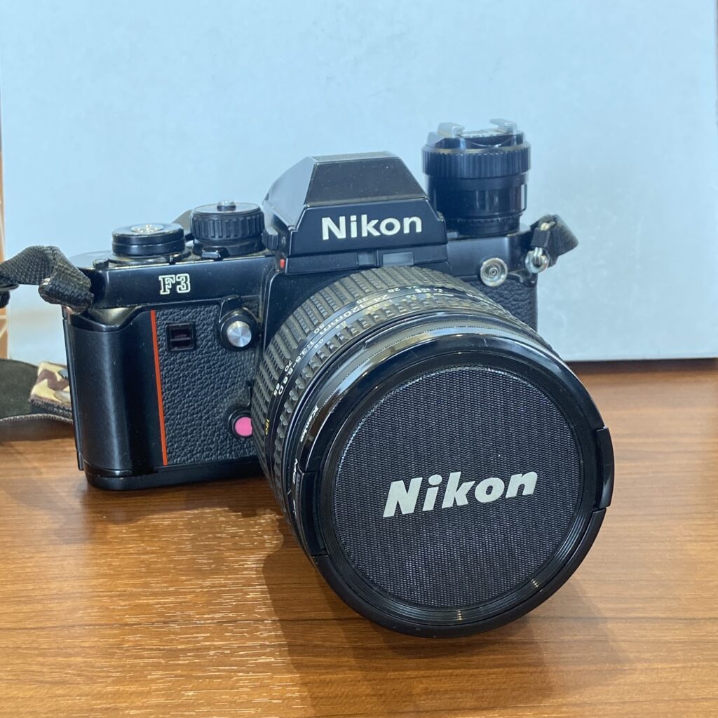 NIKON F3 カメラ