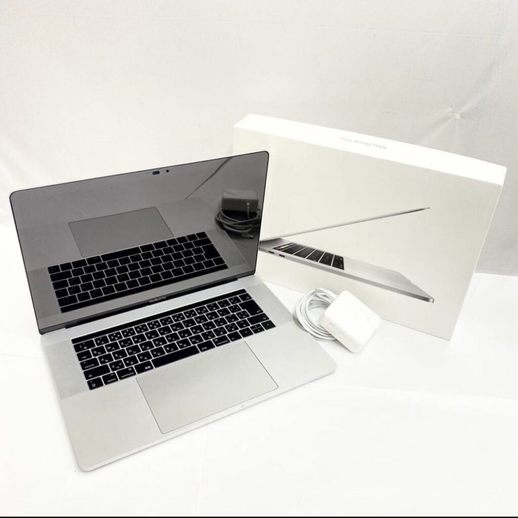 Macbook Pro 15インチ