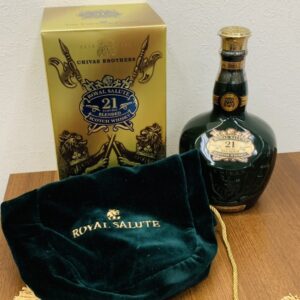 ロイヤルサルート21年　緑陶器　箱付き　保管袋付き　未開栓