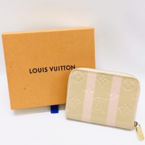 LOUIS VUITTON ルイヴィトン ヴェルニ レイユール コインパース