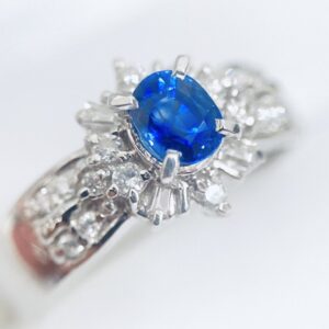 Pt900 サファイア リング