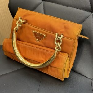 PRADA  プラダ レディース  ハンドバッグ  ゴールド 金具