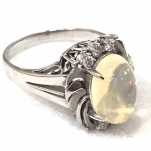 Pt900 オパール2.23ct リング