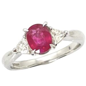 Pt900 ルビー 2.3ct メレダイヤモンド 0.04ct リング