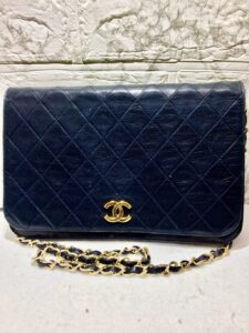 CHANEL シャネル マトラッセ  チェーンバッグ