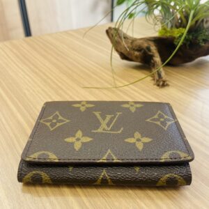 LOUIS VUITTON　カルト ドゥ ヴィジット モノグラム M63801 カード入れ