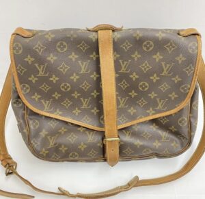 LOUIS VUITTON モノグラム ソミュール35 ショルダーバッグ