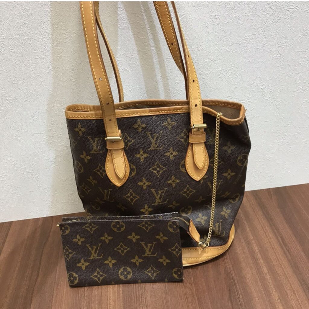 LOUIS VUITTON ヴィトン バケットPM モノグラム ポーチ付き ブランド