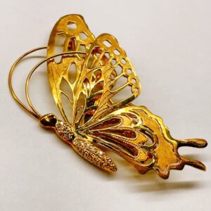 メレダイヤ付バタフライモチーフ ブローチ