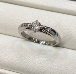 PT900 ダイヤ 0.414ct リング