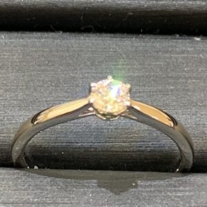 Pt950 0.15ctダイヤ付きリング