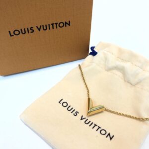 ルイヴィトン ネックレス エセンシャルV