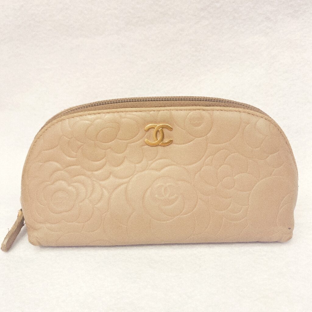 CHANEL ポーチ　カメリア　ラムスキン