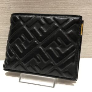 FENDI  モノグラム ナッパ レザー 二つ折り財布