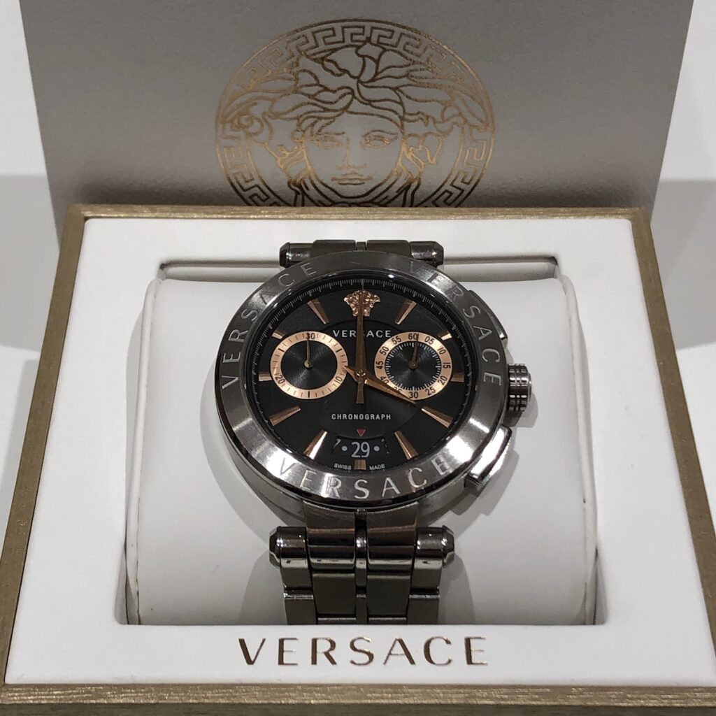 VERSACE アイオン クロノグラフ