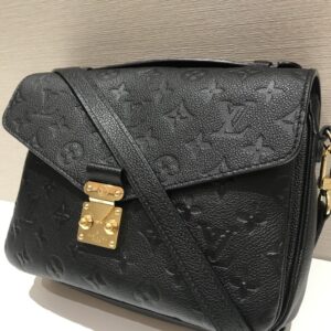 ルイヴィトン ポシェットメティスMM ノワール モノグラムアンプラント