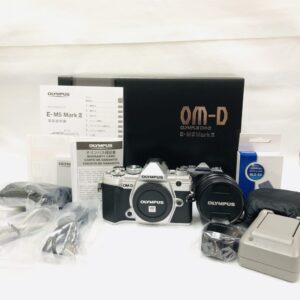 OlMPYUS オリンパス OM-DE‐M5 MarkⅢ 12ー45mm F4 PRO レンズキットシルバー