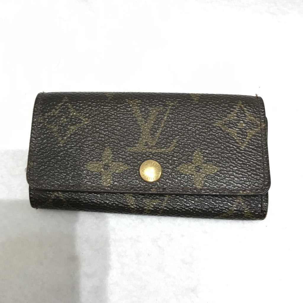 LOUIS VUITTON 4連キーケース